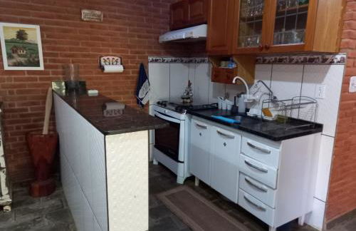 Casa de campo serrana, alegre e com piscina - Foto 34