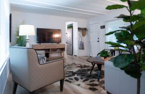 Stylish and Spotless Beach Getaway - Foto 7