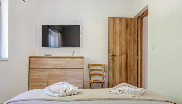 Villa Gariful, Sleeps 8 with Pool & Pet Friendly - Foto 2, Zimmer