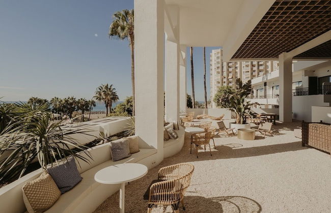 Comfy Studios Hotel - Photo 57