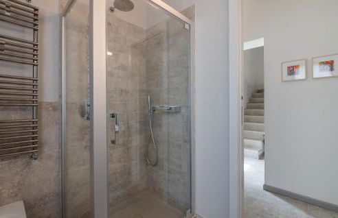 Lovely Home In Alviano With Kitchen - Photo 32