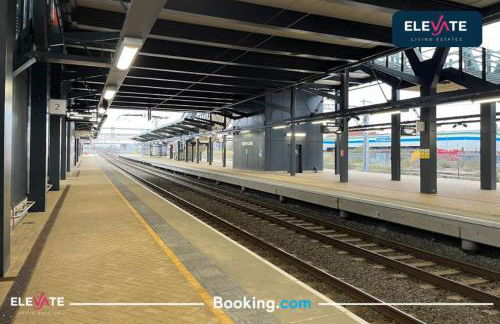 LAST-MINUTE SPECIALS l ELEGANT HOUSE l WEMBLEY STADIUM LOCATION, FREE PARKING, 5 MIN TO BRENT CROSS WEST STATION, SLEEPS Up to 6 l Elevate Living Estates Short Lets Cricklewood & BRENT CROSS - Foto 37