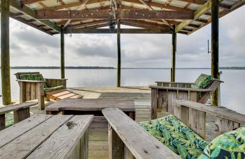 Pirate Cove Home in Welaka Dock and River Access! - Foto 27