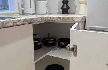 Newly Furnished Guest House Near City Centre - Foto 10