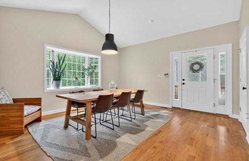 Screened Porch w Swing, Fire Pit, Grill & Deck - Photo 13