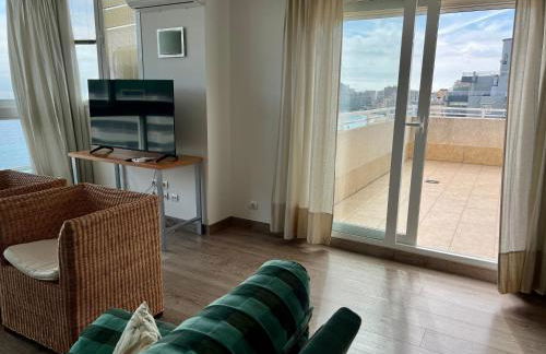 Ático dúplex 3 dormitorios con acceso directo al paseo marítimo de playa La Fossa - Foto 23