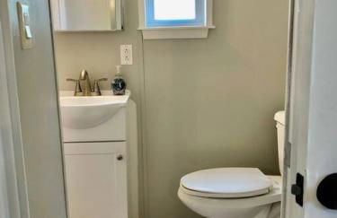 Nest - Texas Tiny House with a Big View - Photo 14