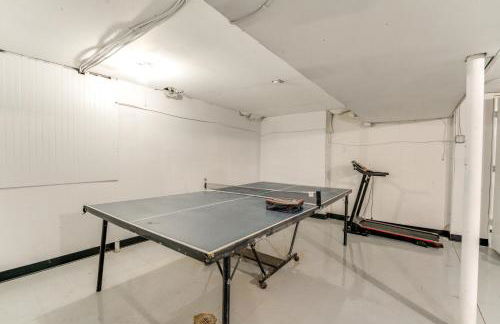 8 Mi to Detroit Zoo Family Home with Game Room - Foto 18