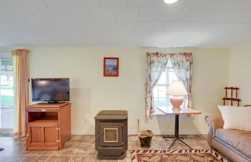 Maine Retreat with Ocean Views, Walk to Downtown! - Photo 6