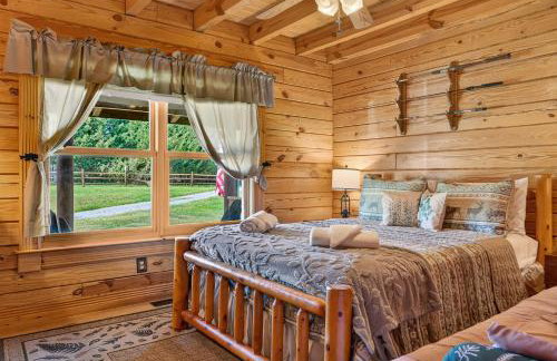 Mountain Escape on 6 acres w Hot Tub & Privacy - Foto 32