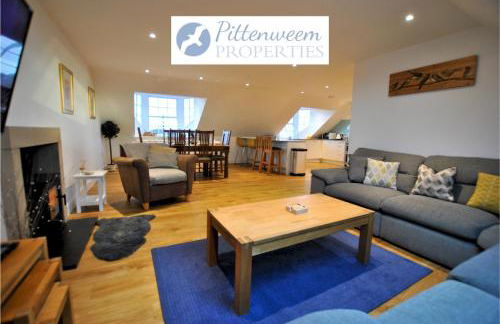 Bass View Cellardyke- contemporary coastal stay - Foto 1