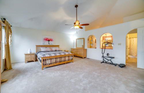 Fireside Gatherings Pet-Friendly Apollo Home - Photo 15