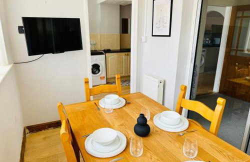 Professional 4BR House - Lace Market, Uni, QMC, City Centre & M1 - Sleeps 8 - Foto 31