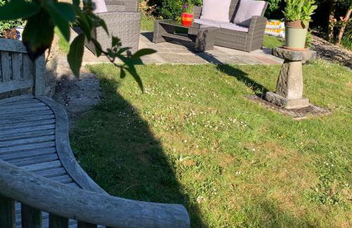 Tolpuddle Hideaway, Tolpuddle, Dorset - Photo 14