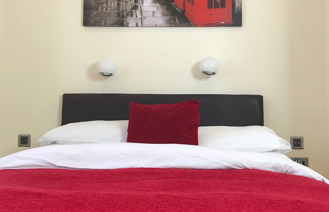 Shaftesbury Apartments - Photo 17