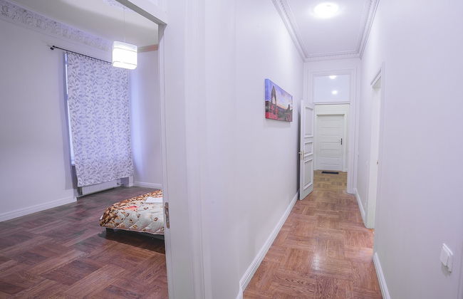 Mosaic Center Apartments - Photo 51