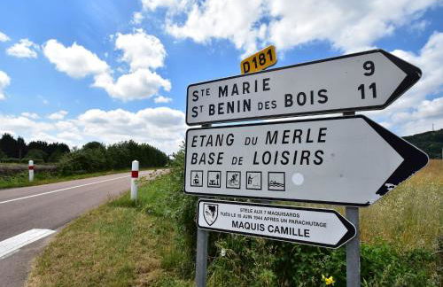 Modern holiday home in Crux-La-Ville with terrace - Foto 67