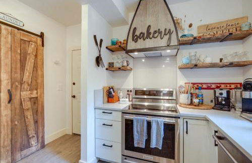 Farmhouse with Private Hot Tub Less Than 1 Mile to Birch Bay - Foto 13