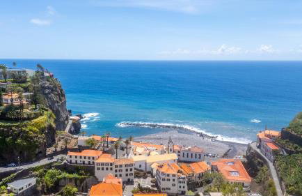 Villa Skylark - by LovelyStay - Foto 45