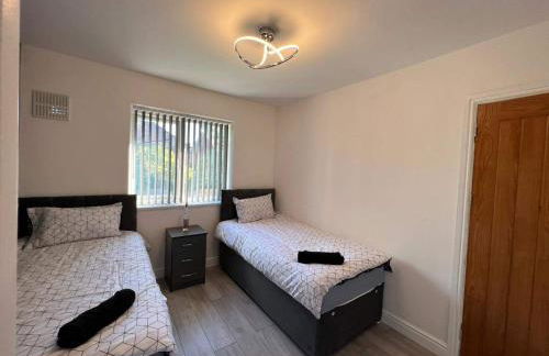 Cosy, Modern Home Near BHX, NEC and City Centre - Foto 37