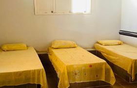 Maravilhosa casa com piscina - Foto 8