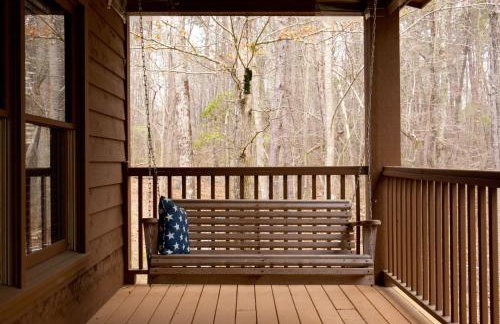 Secluded Cabin - Games, Fire Pit, Hot Tub, Pet OK - Foto 43