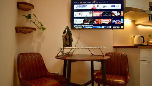 Stylish centrally-located studio with parking - Foto 4, furniture