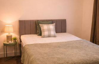 Contemporary 3-Bedroom Home Quiet Rotherham Location with Parking - Foto 6