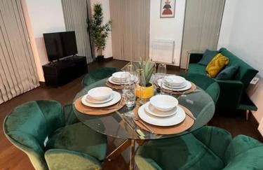 Dartford Lux Stay 1 bedroom apartment- free parking next to station - Photo 11