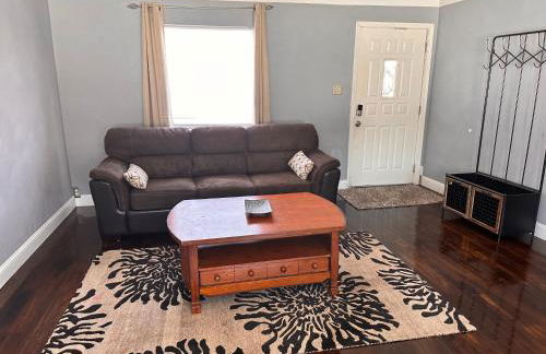 A huge Sprawling House on a large lot -15 minutes to St Louis - Foto 27