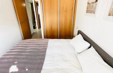 Apartamento con Piscina y Jardín Espectacular Cala Sirenas - Nuevo - Foto 8