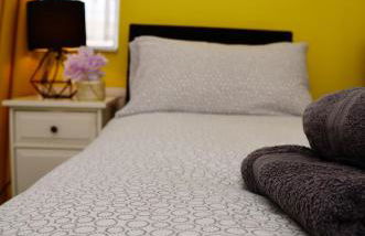 1FG Dreams Unlimited Serviced Accommodation- Staines - Heathrow - Foto 16