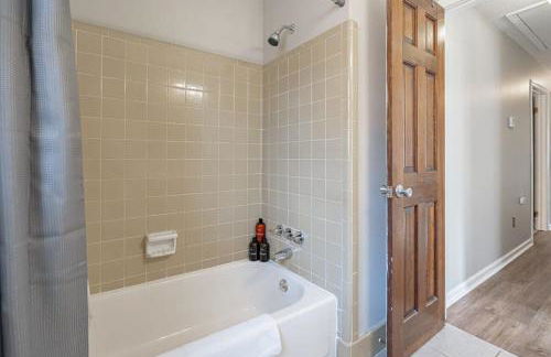 Serene on Sonning- Close to I-26- 20 Mins to Midtown - Foto 25