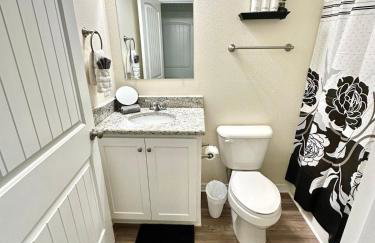 Close to Downtown, Beaches, and NAS! - Photo 15