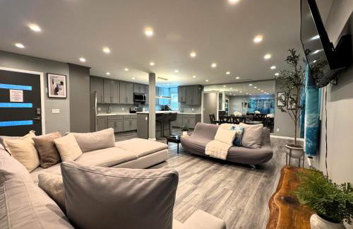 Spacious 3 bedroom unit with backyard and parking just 10 minutes from Rodeo Dr and attractions! - Foto 50