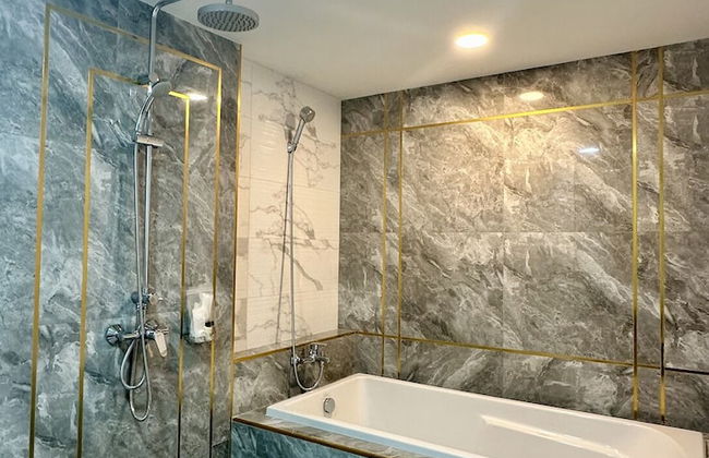 arunsakhon luxury condo - Photo 18