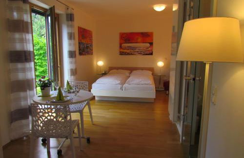 AMENITY-Garden-Apartments - Photo 34