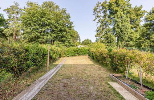 Terrace and garden, close to beaches, heart of town - Foto 9