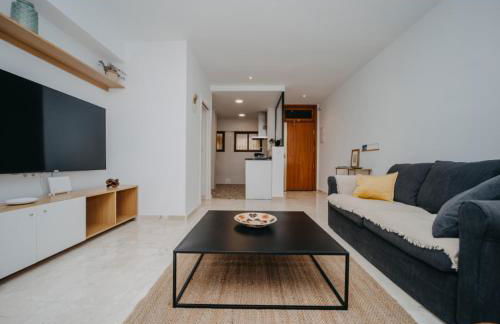 PISO EN LA PLAYA CON PISCINA - Photo 10