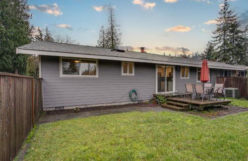 Modern Puyallup Townhome with Backyard and Fireplace - Foto 20