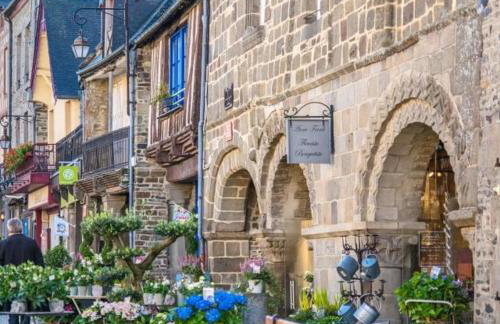Private Spa and Garden 10 min from Mont St-Michel - Foto 40