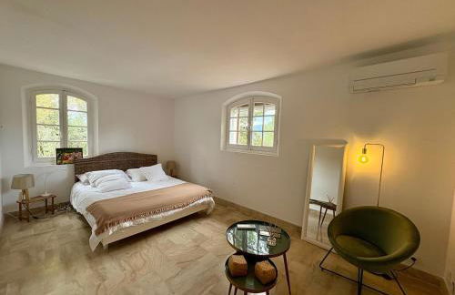 Nouveauté Villa pour 10 Personnes avec Piscine, Pétanque au Coeur des Oliviers de Provence - Foto 45