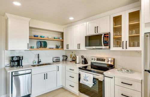 Puget Sound Views Des Moines Apt with Patio - Foto 11