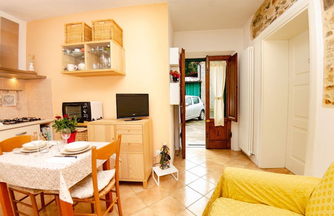 Holiday Home in Lucca With Pool & Garden - Foto 18