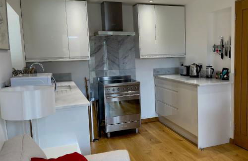 Whitley Old Garage - Photo 43