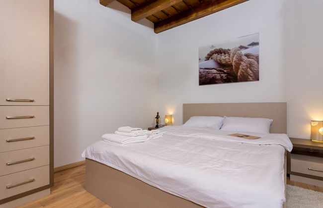 Casa Nicolae Luxury Suites - Photo 22