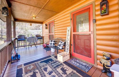 Scenic Marble Cabin with Fire Pit! - Foto 21