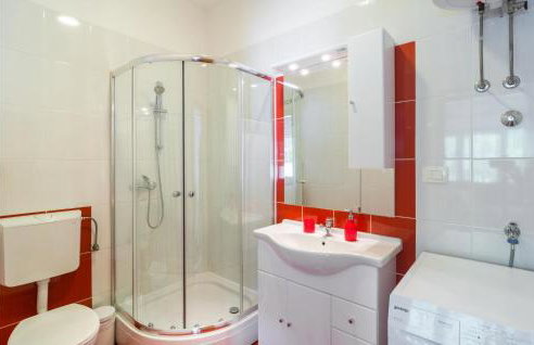 4 Bedroom Stunning Home In Kucice - Photo 33