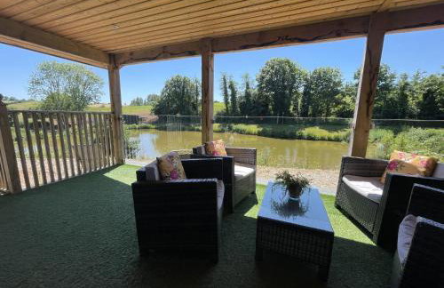 Oak Lodge, South View Lodges, Exeter - Foto 2