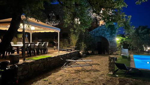 Maison de vacances avec piscine privée, Ardèche, Le Mas de Jallet, proche les Vans, Les Assions - Foto 2